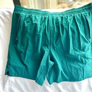 Men’s athletic shorts